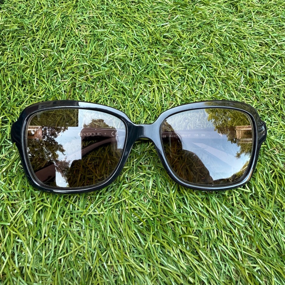 Vogue Sunglasses VO2942-S Rhinestone Black Frame Women's‎ Eyewear Designer